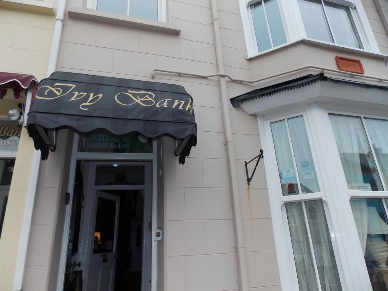 Ivy Bank Guest House Tenby Exteriör bild